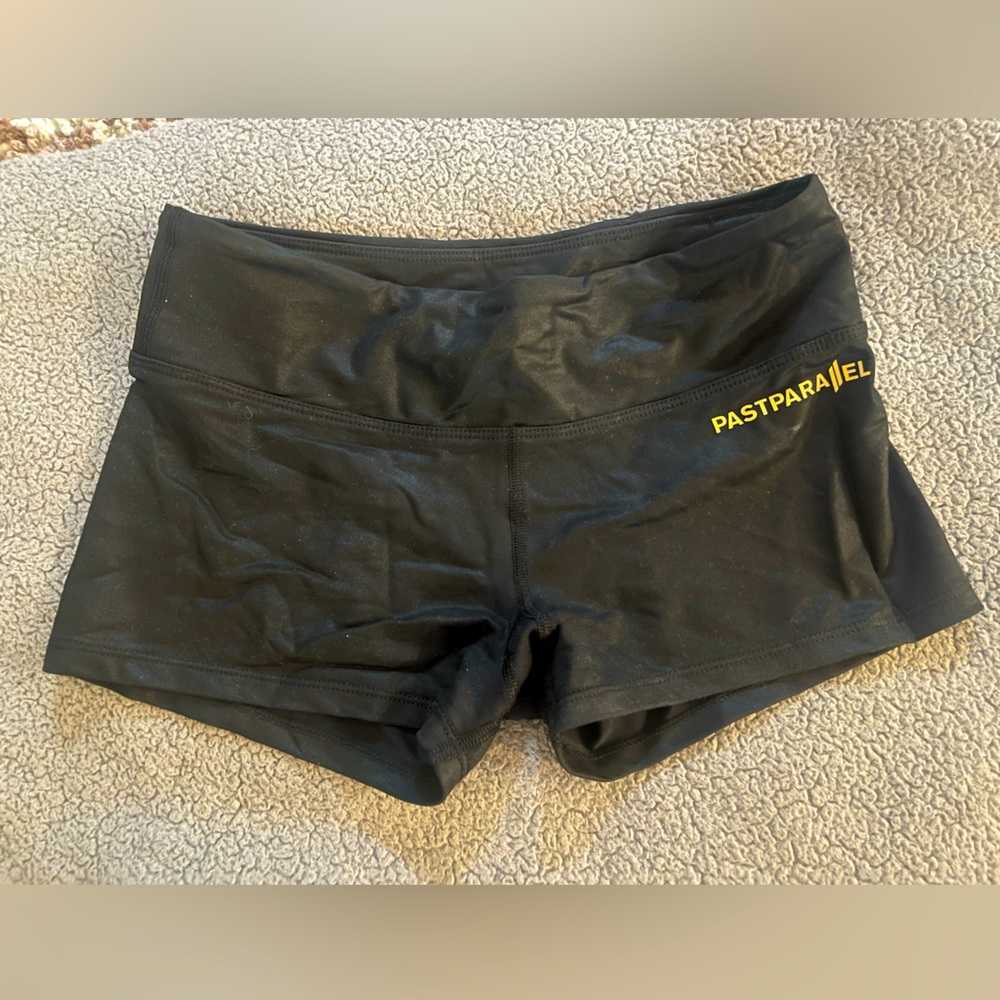Woman’s Past Parallel Black Athletic Booty Shorts 🌵